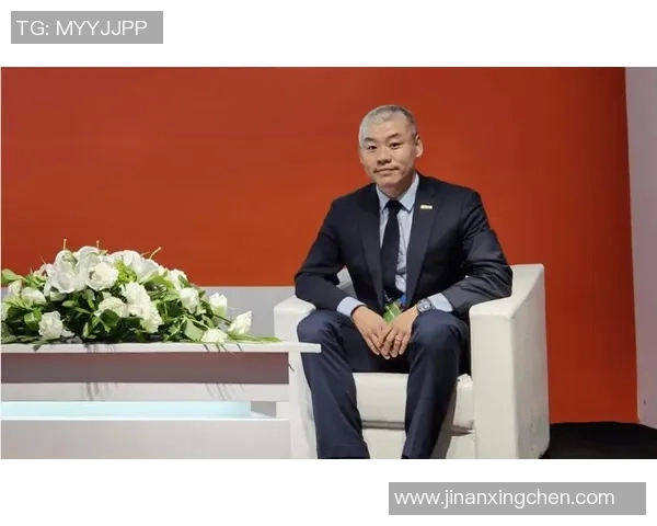 滑板与梦想交织的旅程：王磊的深度对话与人生探索